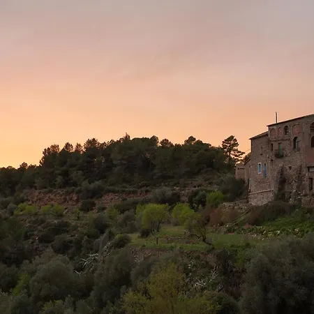 Pensión Masia Casajoana Rural Rellinars